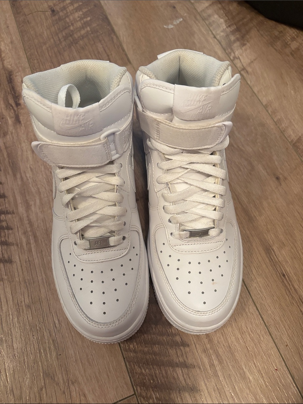 2018 Nike Wmns Air Force 1 High 'White' in size 8